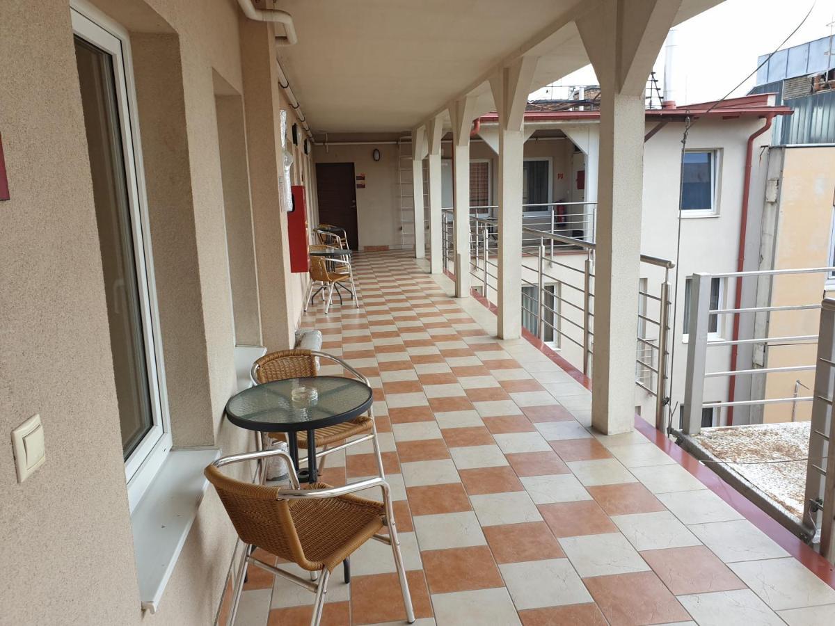 Six Inn Hotel Budapeşte Dış mekan fotoğraf